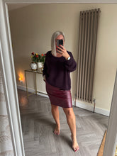 Load image into Gallery viewer, The Pu magic skirt
