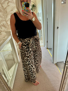 SALE The tie waist animal print trousers with pockets (no return on sale item)