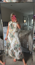 Load image into Gallery viewer, The Bloom pleated dress
