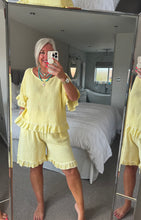 Load image into Gallery viewer, The Ibiza hopsack frill hem shorts set with pockets
