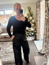 Load image into Gallery viewer, The basic long sleeve sparkle jersey
