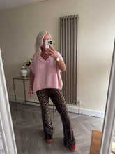 Load image into Gallery viewer, The v neck short sleeve boucle knit
