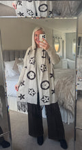 Load image into Gallery viewer, The Louie knit with separate scarf
