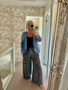 SALE The tie waist animal print trousers with pockets (no return on sale item)