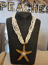 Load image into Gallery viewer, The sparkle starfish necklace
