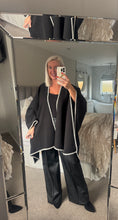 Load image into Gallery viewer, The Chrissy cape
