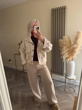 Load image into Gallery viewer, The velour crushed velvet button through jacket
