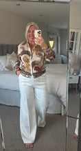 Load image into Gallery viewer, The Palma floral zip jacket
