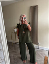 Load image into Gallery viewer, The chiffon frill sleeve trouser suit with separate necklace
