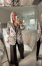 Load image into Gallery viewer, The zeta Otto animal print brushed blazer/coat
