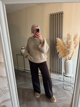 Load image into Gallery viewer, The exposed seam stripe Lola
