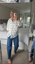 Load image into Gallery viewer, The G smack barrel Jean
