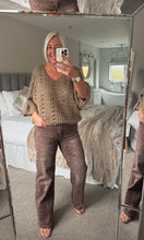 Load image into Gallery viewer, The Lily fine knit
