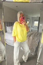 Load image into Gallery viewer, The Daisy fine knit
