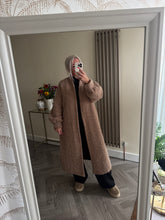 Load image into Gallery viewer, The molly eyelash coat with pockets
