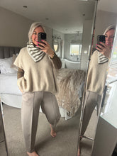 Load image into Gallery viewer, The knitted handkerchief scarves
