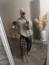 Load image into Gallery viewer, The brushed cotton cocoon trousers
