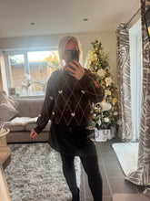Load image into Gallery viewer, The argyle knit
