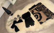 Load image into Gallery viewer, The ultimate supersoft scarf &amp; gloves gift set
