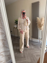 Load image into Gallery viewer, SALE The Ecru straight leg Jeans (no return on sale items )
