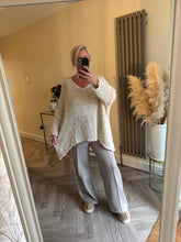 Load image into Gallery viewer, The striped seam pin tuck joggers
