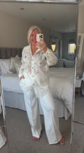 Load image into Gallery viewer, The tie waist pin tuck jogger
