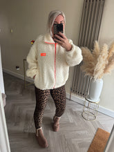 Load image into Gallery viewer, The supersoft animal print leggings
