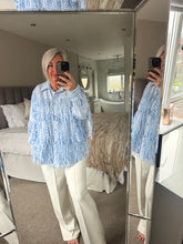 Load image into Gallery viewer, The tiggy tassel shirt
