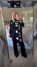 Load image into Gallery viewer, The Louie knit with separate scarf
