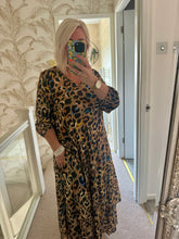 Load image into Gallery viewer, The animal print satin dress with pockets
