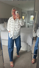 Load image into Gallery viewer, The G smack barrel Jean
