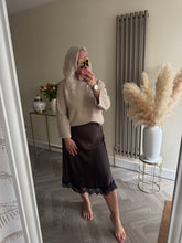 Load image into Gallery viewer, The lace hem satin skirt
