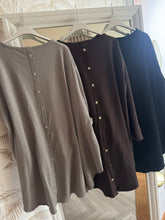 Load image into Gallery viewer, The jersey frill button back top
