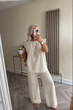 Load image into Gallery viewer, The chiffon frill sleeve trouser suit with separate necklace
