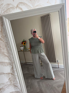 The shirred frill tops