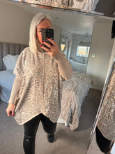 Load image into Gallery viewer, The Laetitia mem v hem sequin jumper
