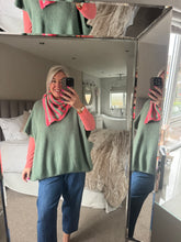 Load image into Gallery viewer, The knitted handkerchief scarves
