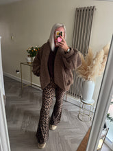 Load image into Gallery viewer, The “Billie” scoop coat
