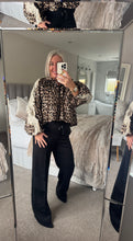 Load image into Gallery viewer, The zeta Otto lace detail animal print shirt
