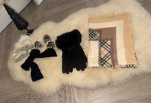 Load image into Gallery viewer, The ultimate supersoft scarf &amp; gloves gift set
