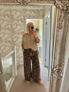 SALE The tie waist animal print trousers with pockets (no return on sale item)