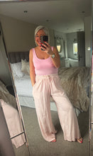 Load image into Gallery viewer, The made in Italy basic scoop jersey vest
