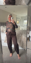 Load image into Gallery viewer, The pin tuck barrel joggers
