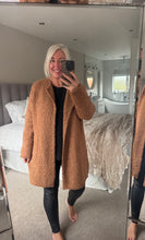 Load image into Gallery viewer, The Boucle coatigan with pockets
