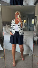 Load image into Gallery viewer, The elasticated waist chiffon shorts with pockets

