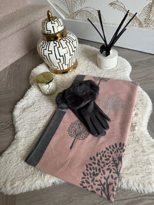 The ultimate cashmere feel scarf & gloves gift set