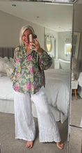 Load image into Gallery viewer, The palma 100% cotton floral shirt
