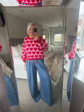 Load image into Gallery viewer, SALE The love heart knit with tulip sleeve (no return on sale items)
