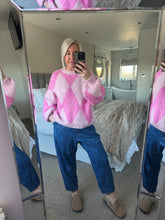 Load image into Gallery viewer, The argyle knit
