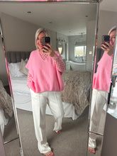 Load image into Gallery viewer, The v neck knitted tank
